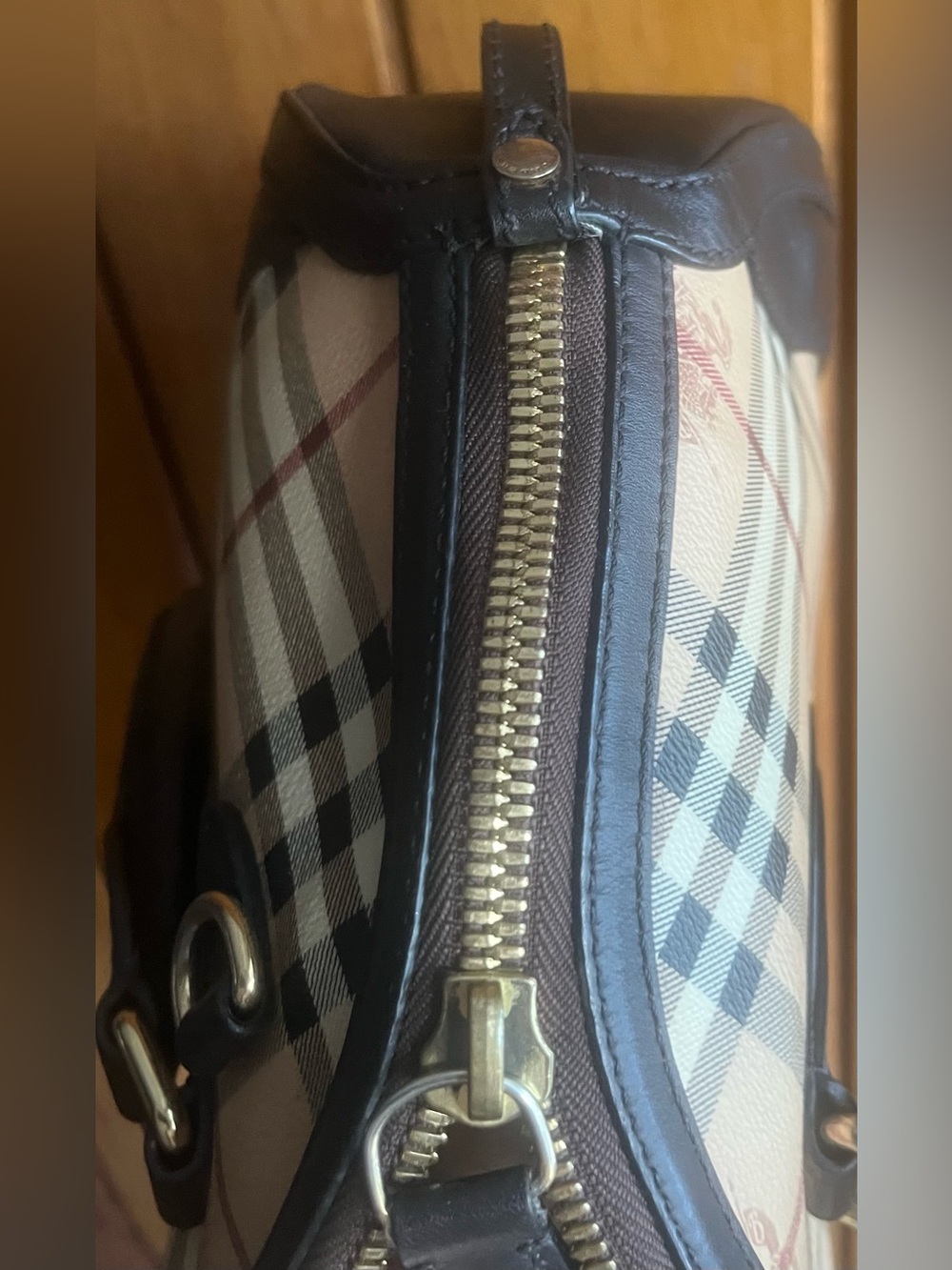 Burberry bag - Picture 3 of 15